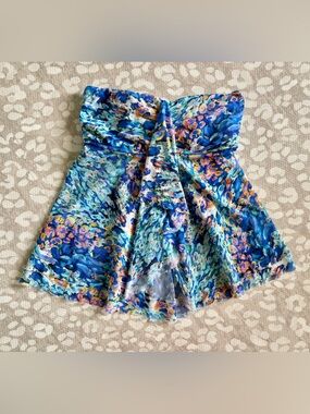 Venus size 14 strapless flowy swim top